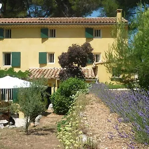 https://le-mas-des-aludes.fr-provencehotel.com